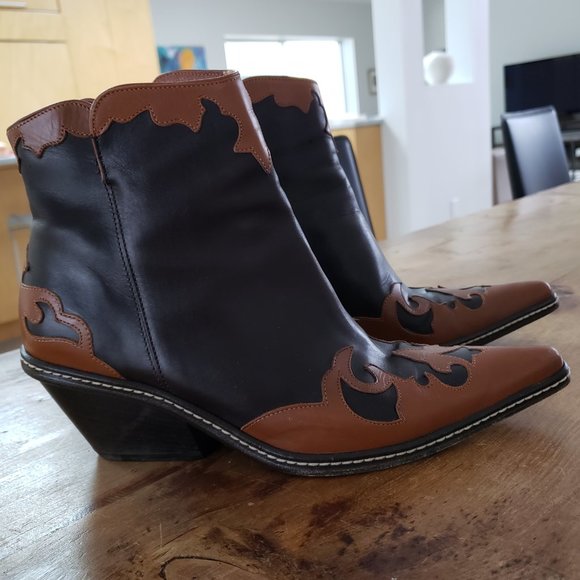 Donald J Pliner 1990's Western Couture Ankle Boots in Like New Condition - Picture 7 of 13